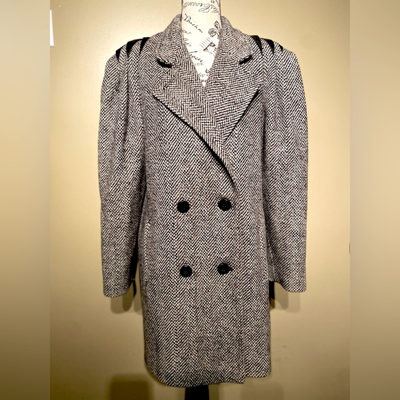 Beautiful double breasted vintage peacoat - Picture 1 of 16